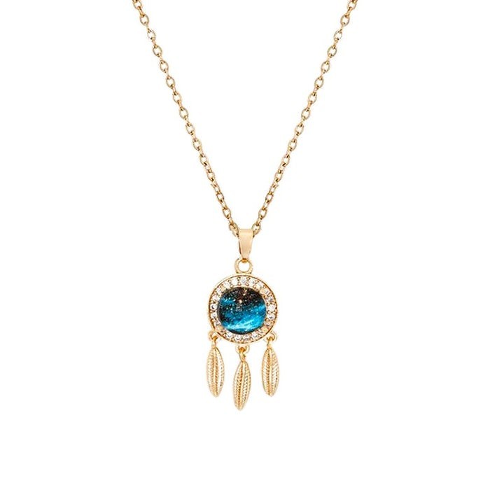 Collier plaque or attrape rêve serti de zirconium éclatant