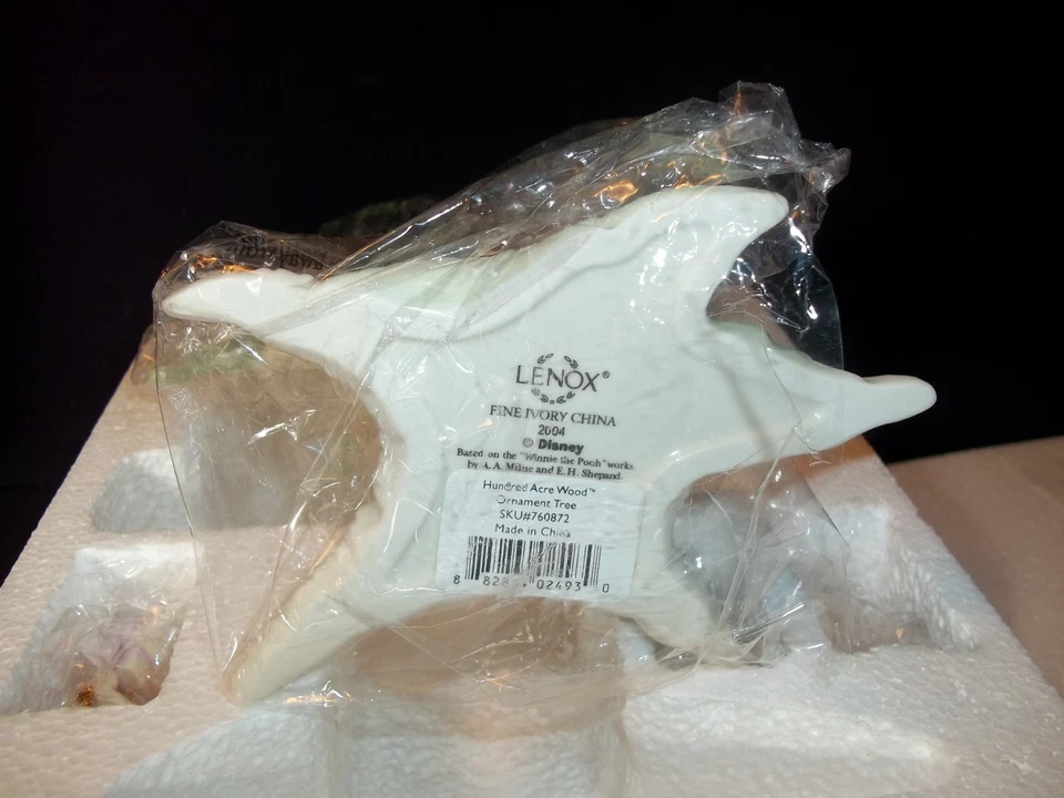 Lenox Hundred Acre Wood POOH Mini Ornament TREE Mint In Box 2004 - Image 3 of 4