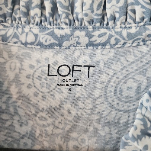 loft womens tops size small Sleeveless Paisley Blue White Light Weight Button - Picture 5 of 7