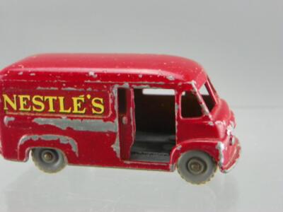 Vintage 1959 Matchbox Lesney 69A Diecast Nestle's Commer 30 CWT