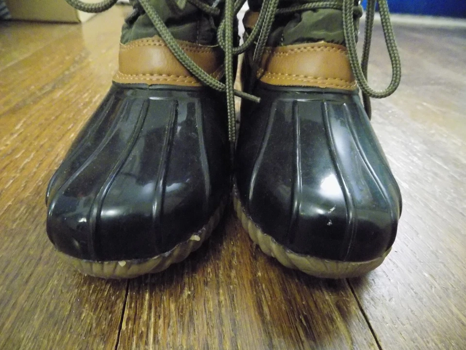 Sporto The Original Duck Boots Olivia Olive Black Lined Quilted Boots sz 5 GUC - Image 3 of 4