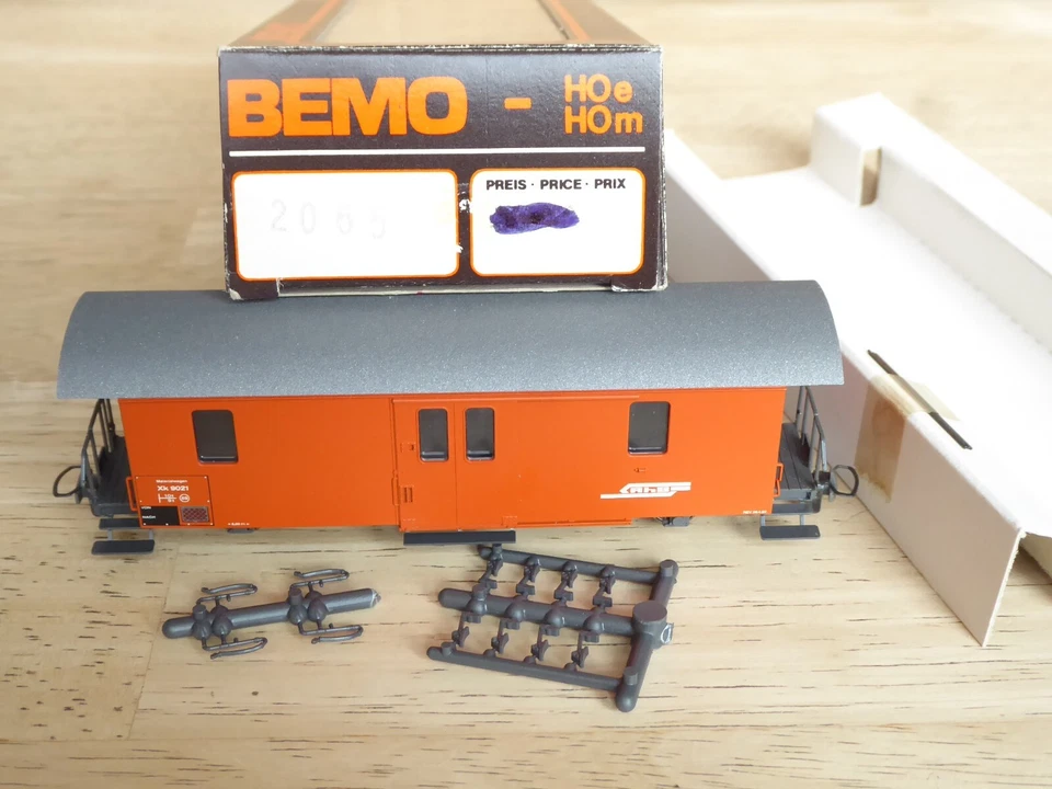 Bemo 2065 H0e Materialwagen Xk der Rhätischen Bahn Güterwagen RhB Epoche 3-5