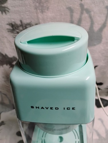 NOSTALGIA RETRO ELECTRIC TABLE-TOP SHAVED ICE AQUA SNOW CONE MAKER, Works!! - Picture 8 of 9