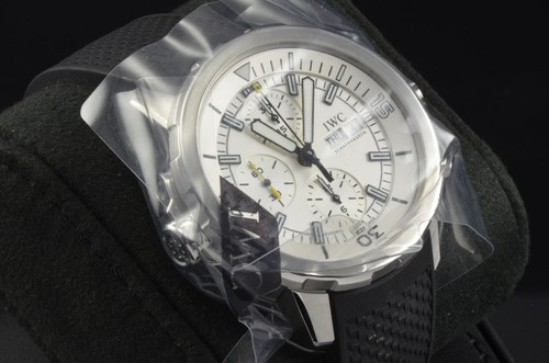 IWC Aquatimer Chronograph Silver Dial Steel 44MM Watch IW376801 Serviced 05/2023 - Picture 11 of 13
