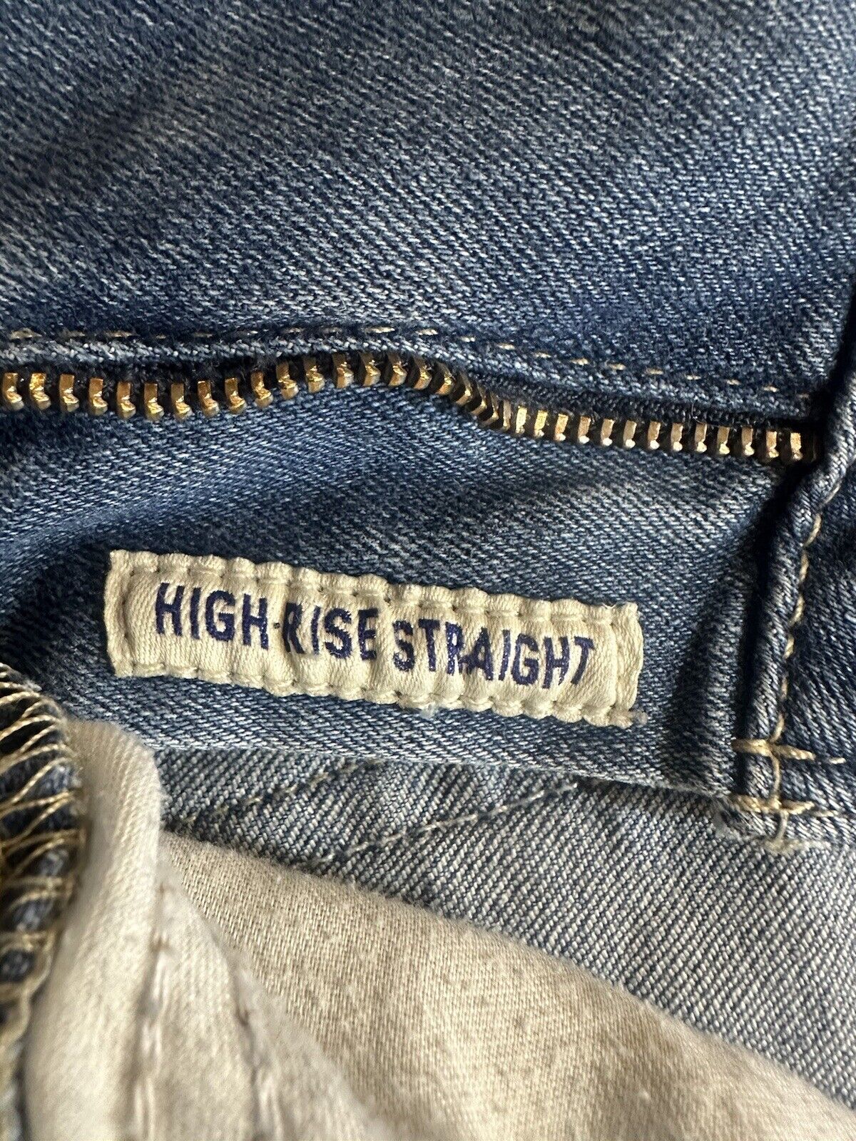 Women’s Ariat R.E.A.L. High Rise Straight Jean 26… - image 2