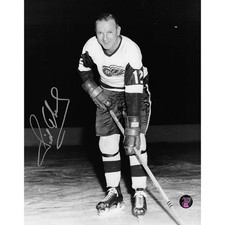 Sid Abel (deceased) Autographed Detroit Red Wings 8X10 Photo