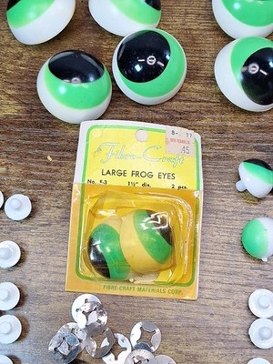 Vintage Fibre Craft Frog Eyes Lot 40 Pairs Mixed Sizes Metal Backs Doll Puppet 