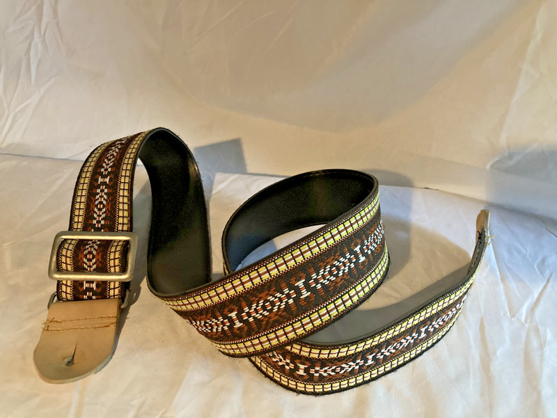 VINTAGE WOVEN GUITAR STRAP MADE IN TAIWAN