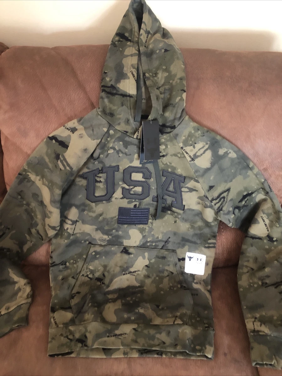 UNDER ARMOUR CAMO X PROJECT ROCK USA FLAG VETERANS DAY HOODIE NWT SIZE M Mens