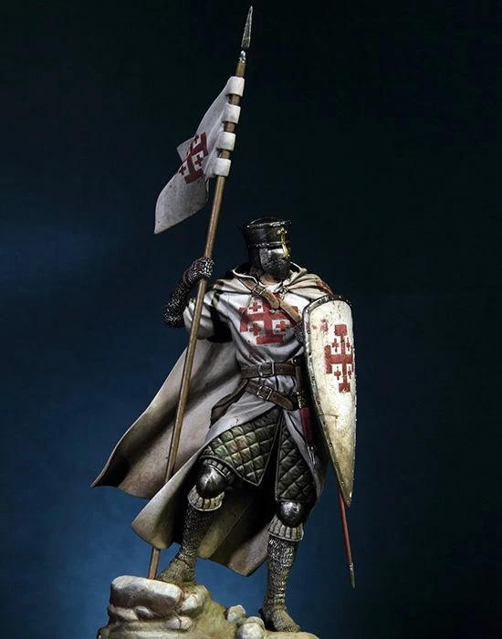 Medieval Knight in Scale 1:9 Paper Model Kit | UK