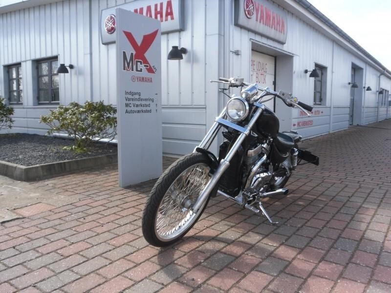 Suzuki vs 400