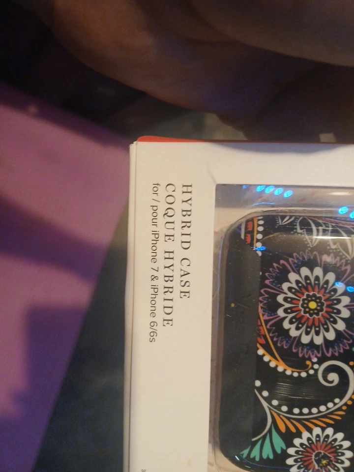 Vera Bradley Falling Flowers iPhone 8 Plus Case BP253 $40 - Image 4 of 4