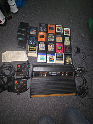 Vtg Atari 2600 4S Wood Console Bundle - 25 Games, Joysticks, Paddles & Antenna