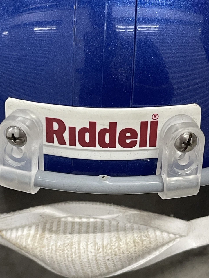 Casco de fútbol Riddel. Maxx Williams firmado Foto 4 de 4