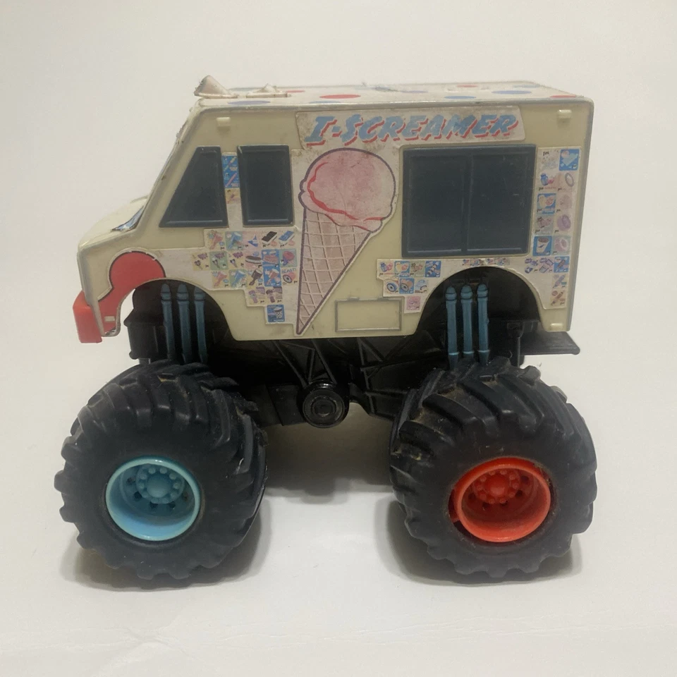Disney Pixar автомобили автомобиля мультяшки Deluxe Monster Truck I-Screamer пластик 1:55 2013 - Изображение 4 из 4