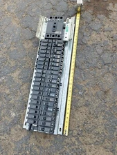 GE 225 AMP 42 CIRCUIT MAIN LUG PANEL 120/240 v vac TM42422 3p circuit breaker