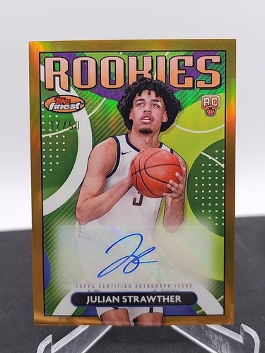 2023-24 Topps Finest Julian Phillips Rookies Auto GOLD REFRACTOR BULLS #17/50