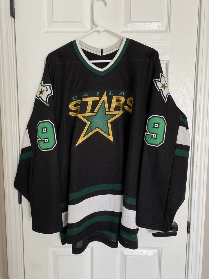 Vintage CCM Dallas Stars Mike Modano Hockey Jersey - Image 2 of 4