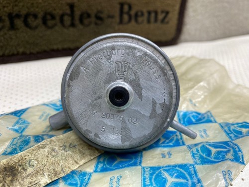 Mercedes Benz Fuel Valve A0000941765 NOS - Picture 4 of 6