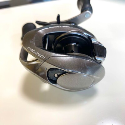 Shimano 17 Chronarch MGL 150 HG Right Baitcast Reel 7.1:1 - Very