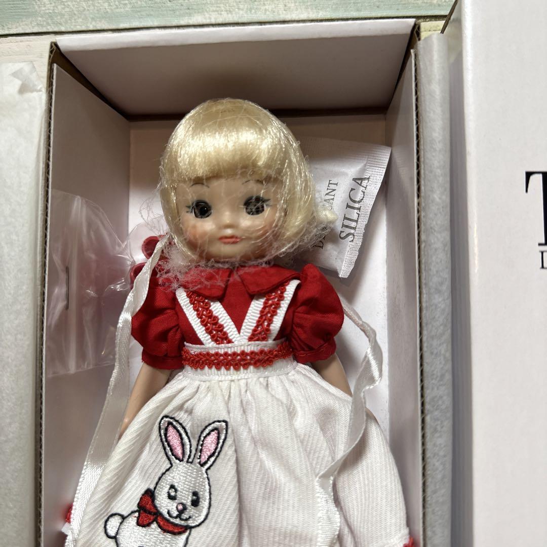 Near Mint] TONNER Tiny Betsy McCall Loves Bunnies Doll Figure