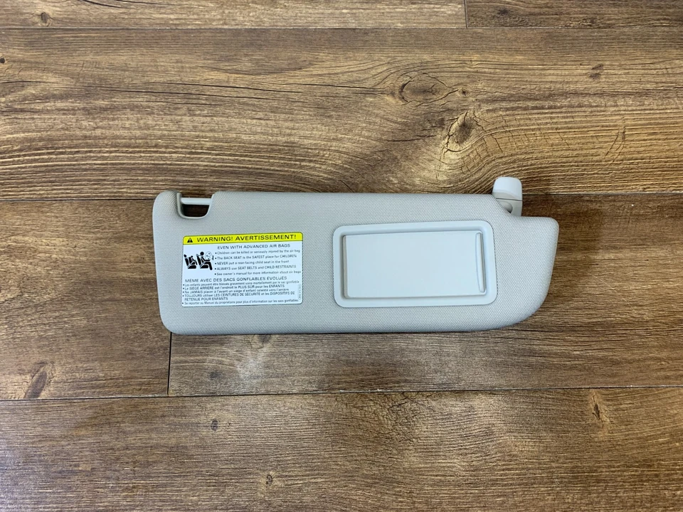 2013-2015 Audi A6 A7 S6 S7 Front Windshield Sun Visor Right Side Silver OEM - Imagem 2 de 4