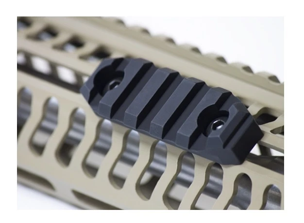 ODIN Works - M-LOK MLOK 5 ranuras riel accesorio - NEGRO - # ACC-FE-ML-5 - NUEVO  Foto 2 de 4