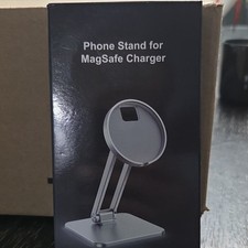 Silver Phone Stand for MagSafe Charger, iPhone 15/14, CM10066-01