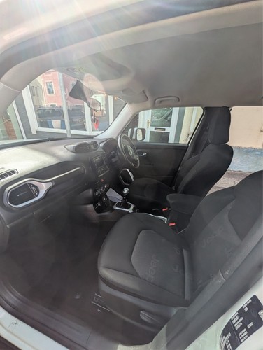 Jeep Renegade Longitude 2.0 4x4 - Picture 9 of 10
