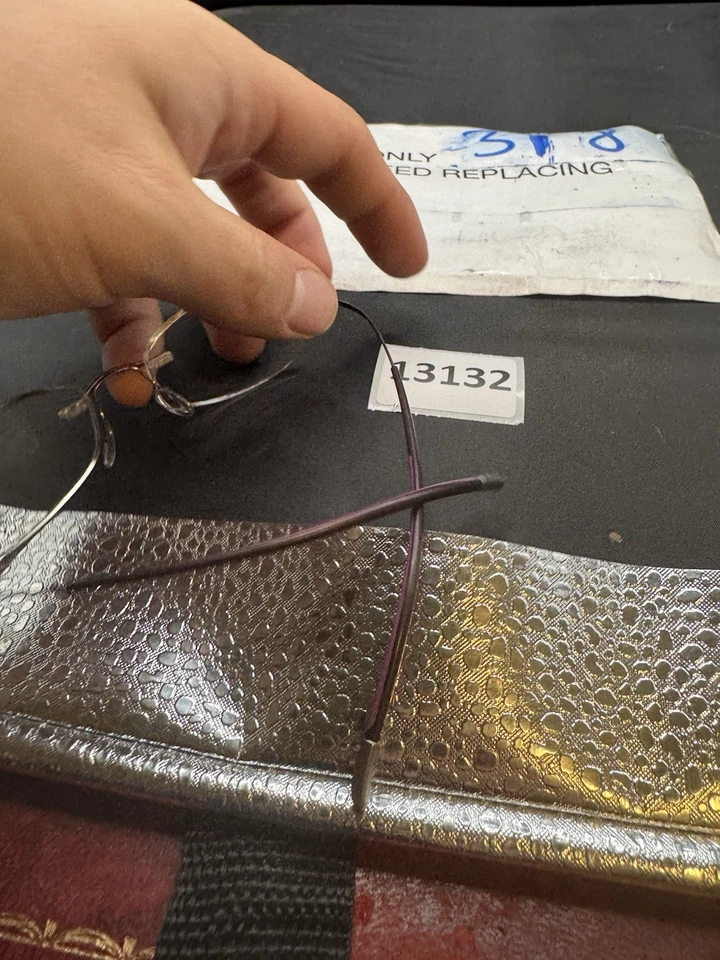 Óculos Silhouette roxo sem moldura 7581 40 6054 17-140 usado muito bom - Imagem 2 de 4