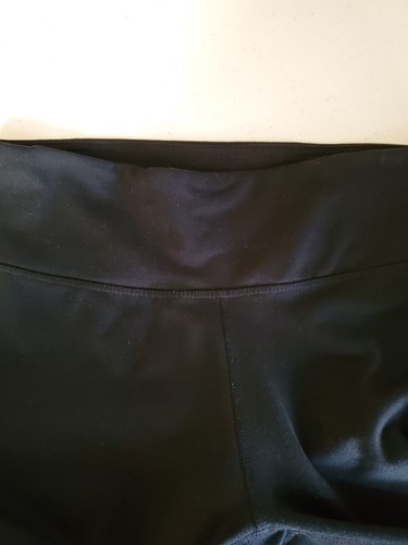 Leggings para mujer Fabletics negros recortados talla pequeña - Imagen 7 de 11