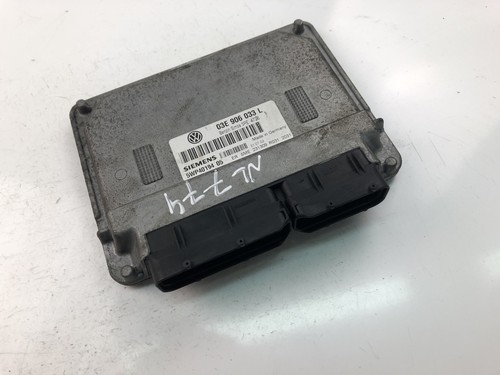VW POLO 9N Motorsteuergerät ECU 03E906033L 2002 18040971