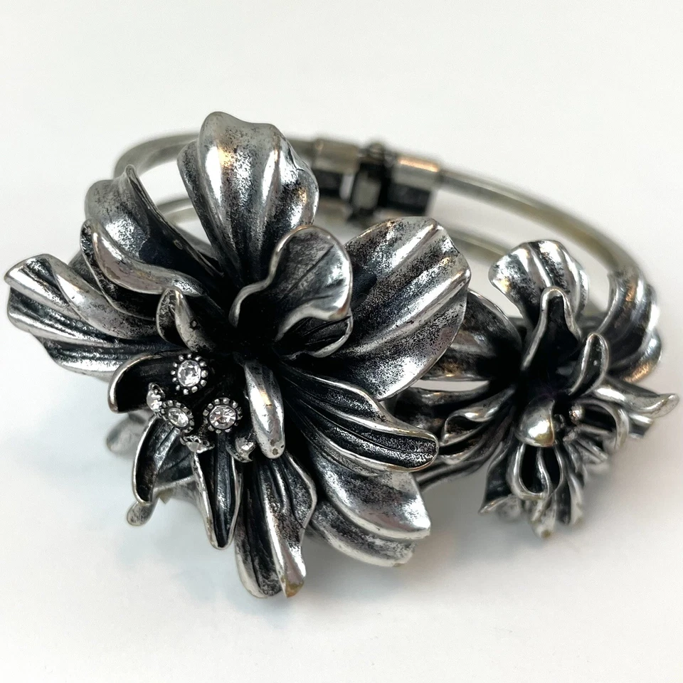 Браслет-раскладушка Fossil с 2 цветами на петлях серебристый подходит для хризантемы 6–8 дюймов - Изображение 4 из 4