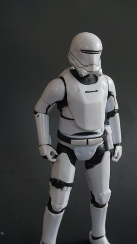 STAR WARS THE FORCE AWAKENS 2016 FLAMETROOPER ERSTER ORDNUNG 6" ACTIONFIGUR - Bild 3 von 4