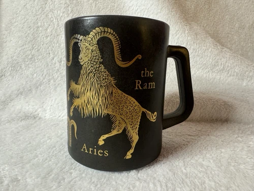 Vtg 1970s Federal Glass Aries The Ram Astrological Zodiac Sign Black/Gold Mug