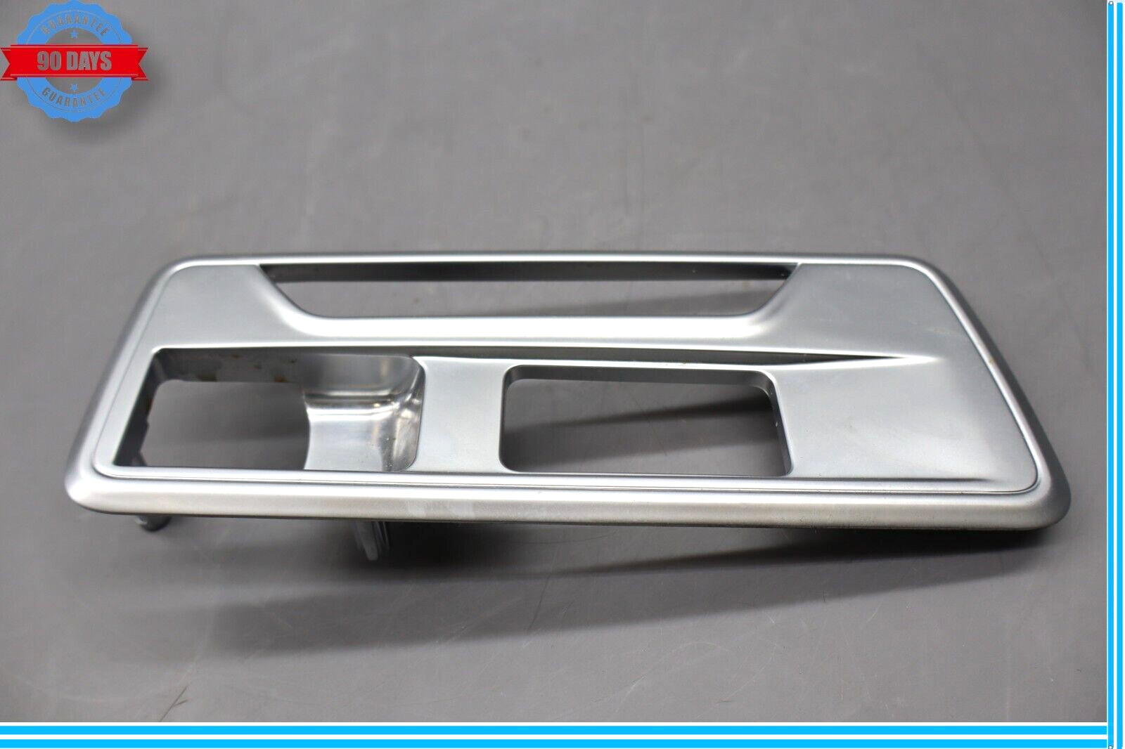 Maserati Ghibli 2014-2020 Center console