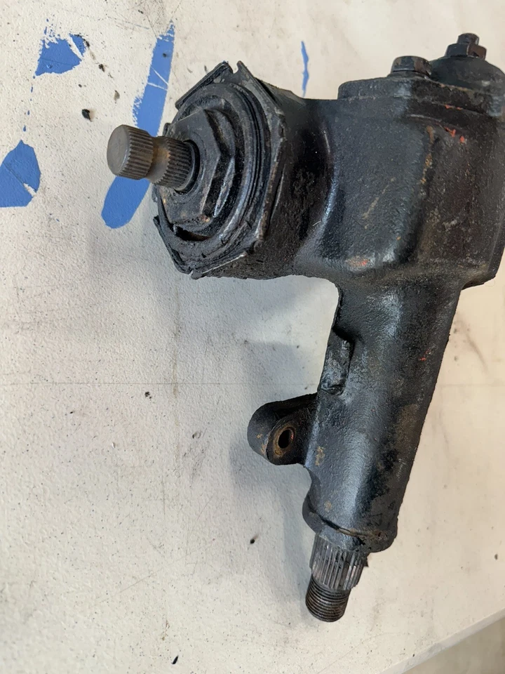 5677848 1963-1968 Chevrolet Corvette Saginaw caja de cambios de dirección original OEM Foto 2 de 4