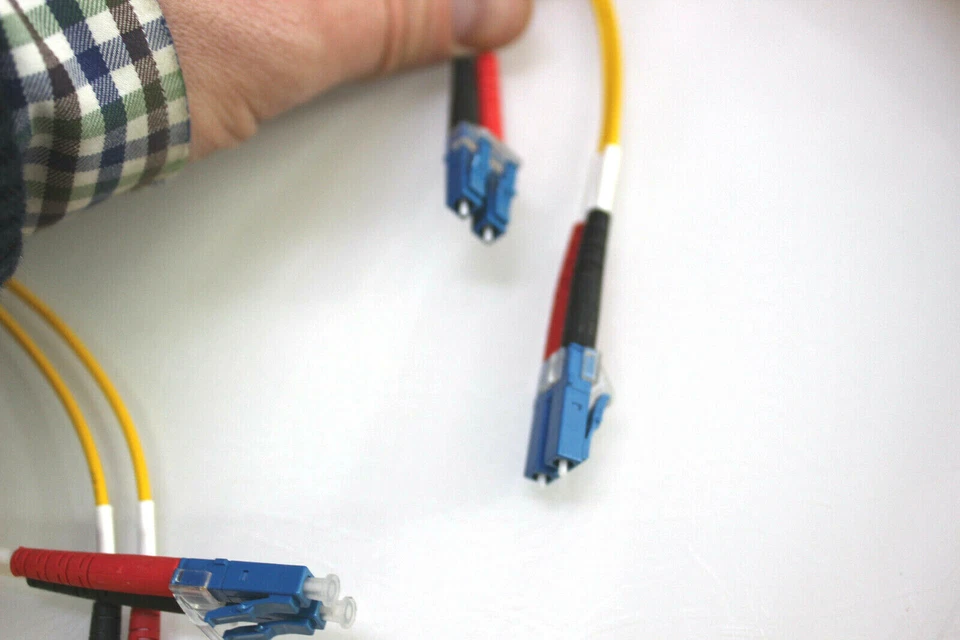 15m Glasfaser Patchkabel LWL Netzwerkkabel Duplex OS2 9/125µ LC-LC , Farbe: Gelb - Bild 3 von 4