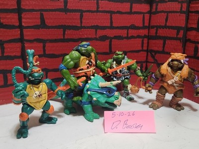 TMNT vintage Cave Turtle Lot With 1 Dingy Dino (Missing Horn) Not Complete