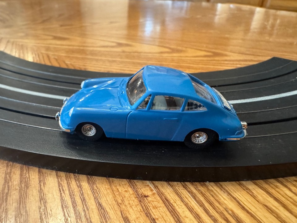 Boîte Faller Porsche 4822 - Échelle HO - Pour Collectionneurs Et Maquettistes