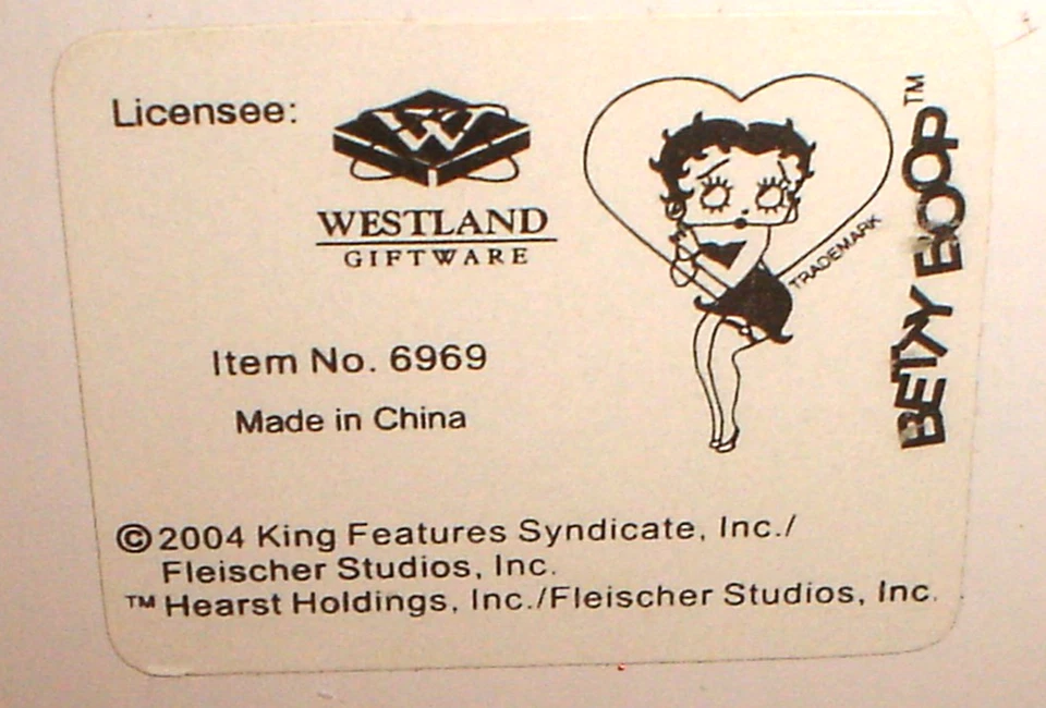 Betty Boop #6969 "Hot Betty Fixing Hat" Figurine w/ Box 2004 Westland Giftware - Image 2 of 4