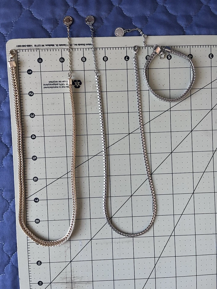 Lote de 3 piezas de collar y pulsera de plata Vince Camuto con collar de oro Foto 3 de 4