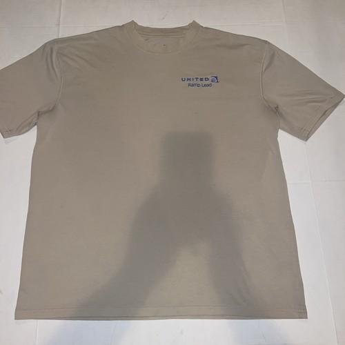 T-shirt ufficiale United Airlines Aeroporto Rampa Piombo Adulto XL Tan Vintage Rara - Foto 2 di 9