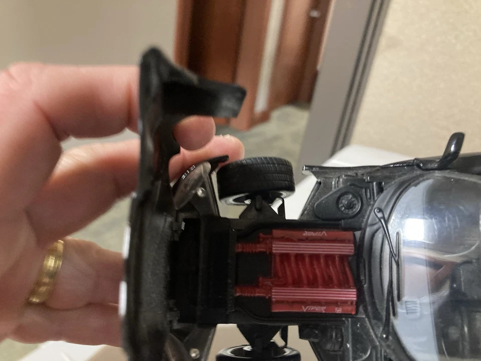 Maisto Negro Dodge Viper RT/10, Escala 1:24, Diecast Foto 4 de 4