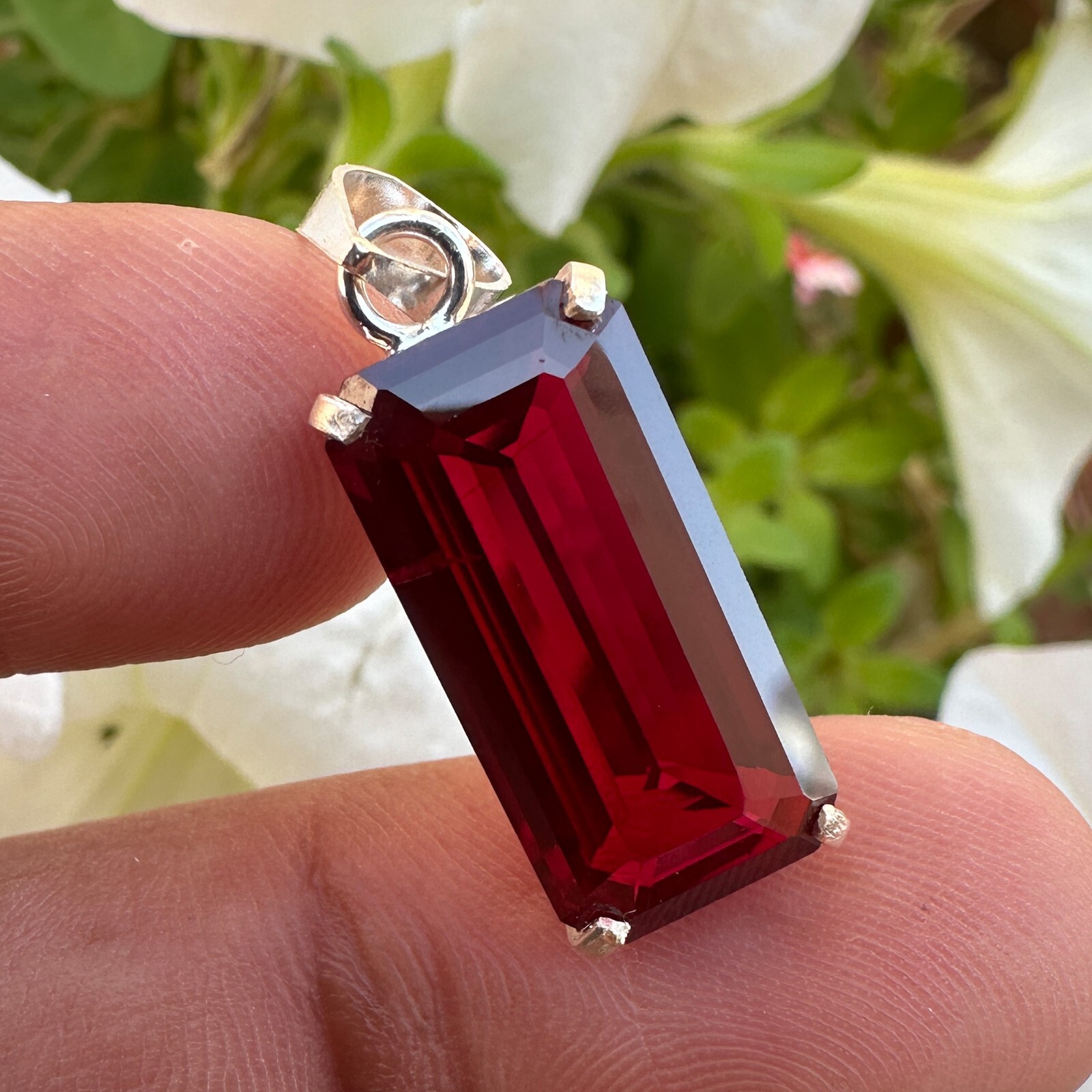 16 CT Natural Red Ruby Mozambique Gemstone 925 Silver Pendant Emerald Shape