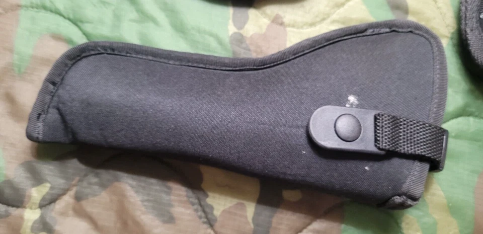 Uncle mikes rangemax bulldog lot of 4 holsters and ankle holster - Image 3 of 4