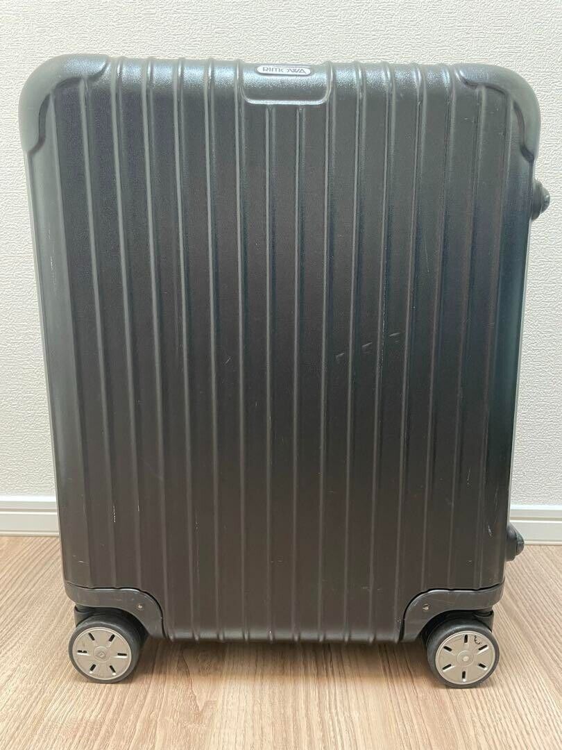 Rimowa Salsa 45L Black 4-wheels Carry Case Suitcase 871.56 Rimowa Salsa 45L Black 4-wheels Carry Case Suitcase 871.56