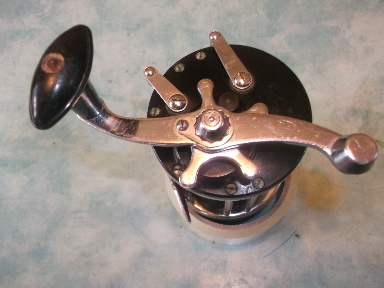 VINTAGE SEA FISHING MULTIPLIER REEL UNBRANDED MADE IN ENGLAND/BOAT/PIER