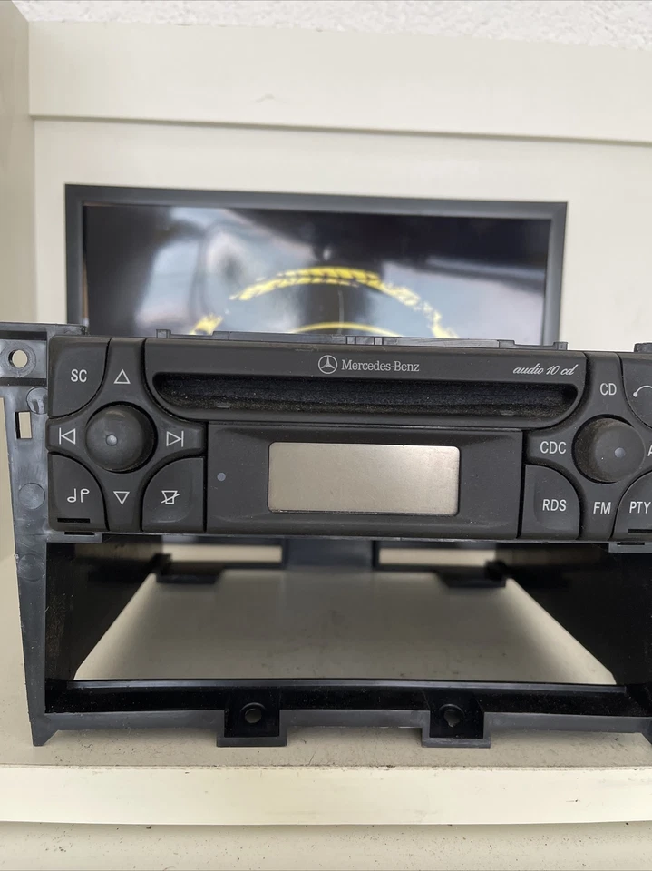 MERCEDES-BENZ CLK (C208) 200 KOMPRESSOR Navigationssystem Original a1686890016 - Bild 2 von 4