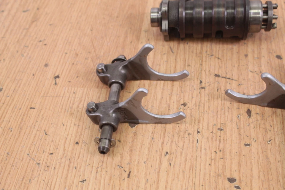 Yamaha IT250 1978 tambor de cambio y horquillas Foto 4 de 4